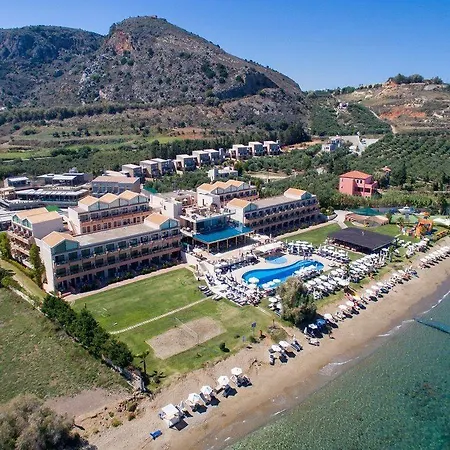 Kiani Family Rezort 5*